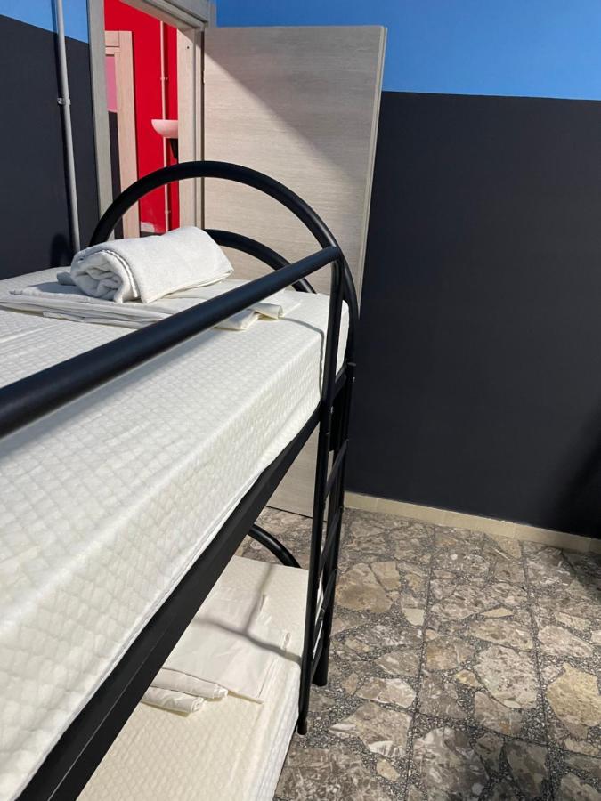 Alexander Hostel Nápoly Kültér fotó