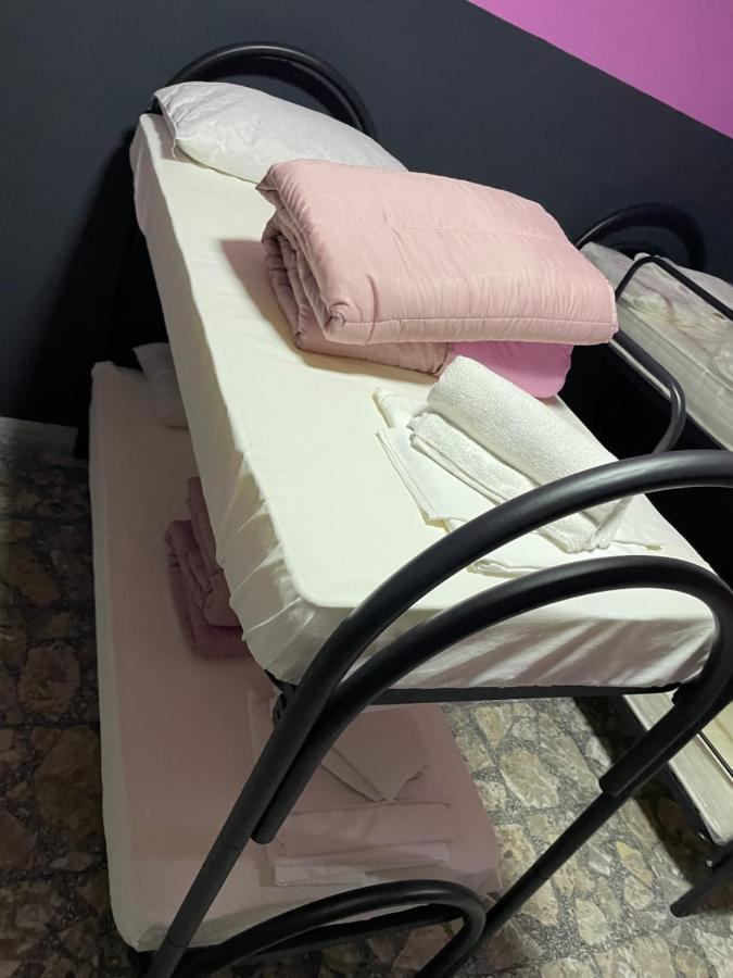 Alexander Hostel Nápoly Kültér fotó