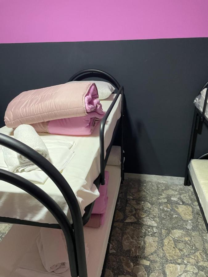 Alexander Hostel Nápoly Kültér fotó
