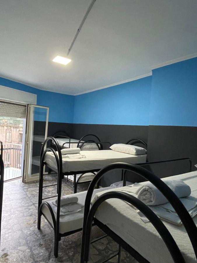 Alexander Hostel Nápoly Kültér fotó